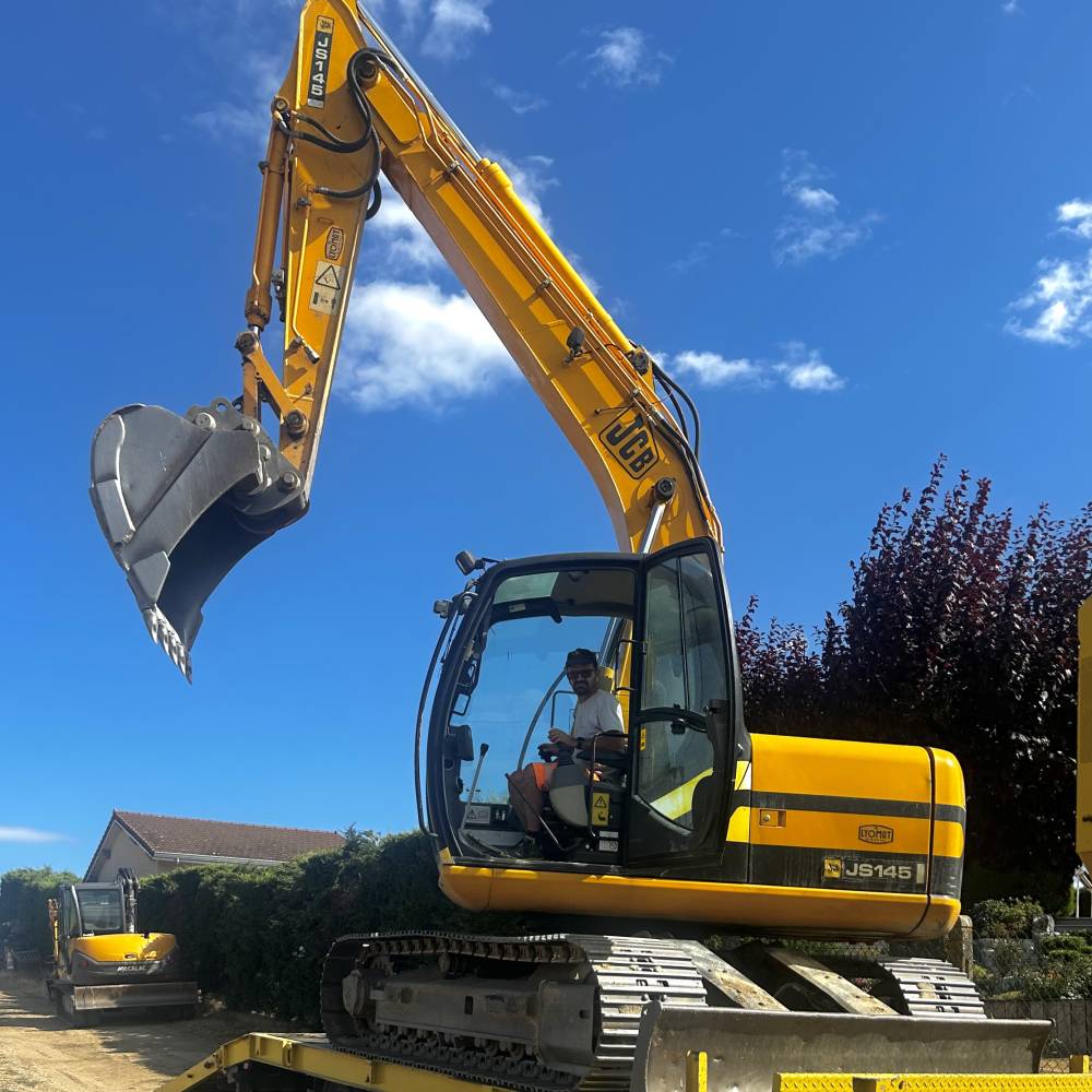 IMG_4417 (1) IMG_4417 (1)