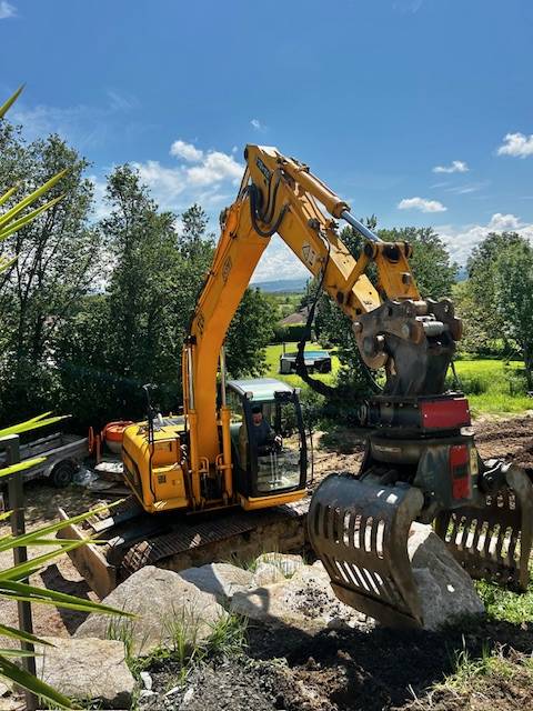 IMG_7008 (1) IMG_7008 (1)